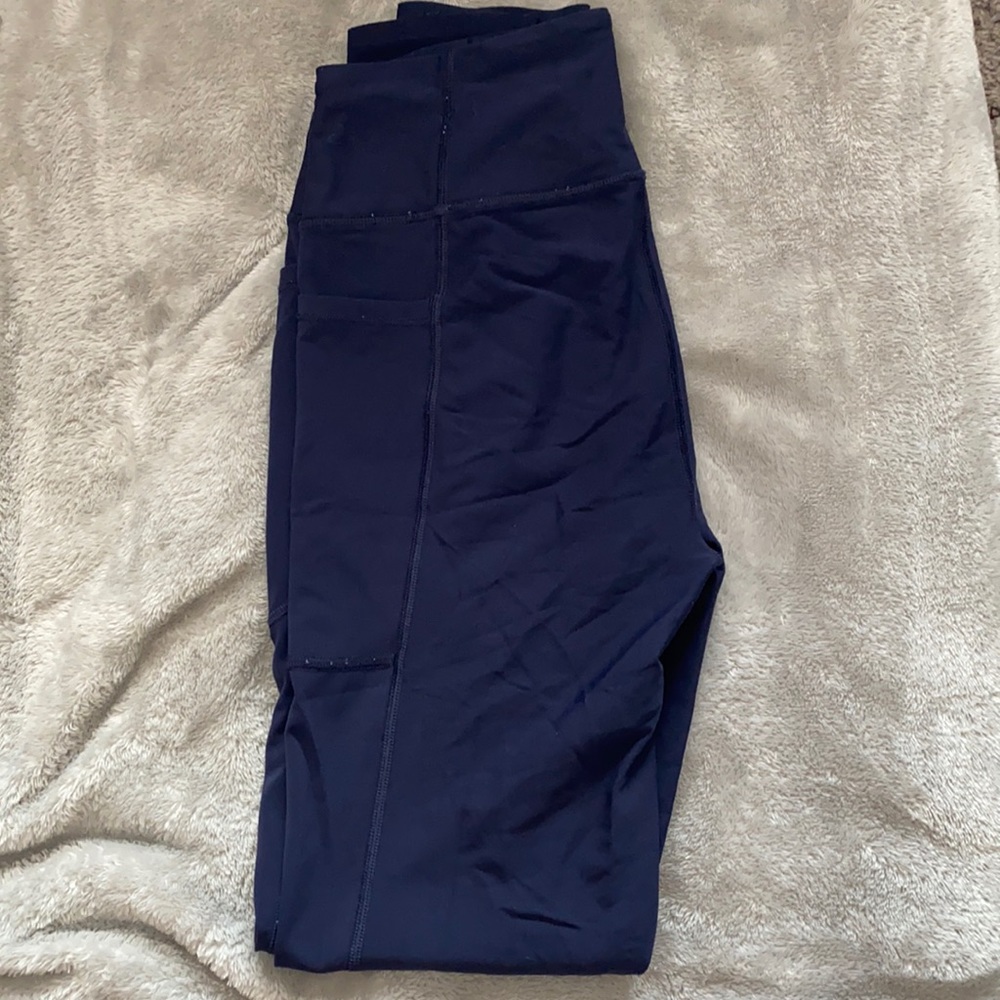Women’s athletic leggings
